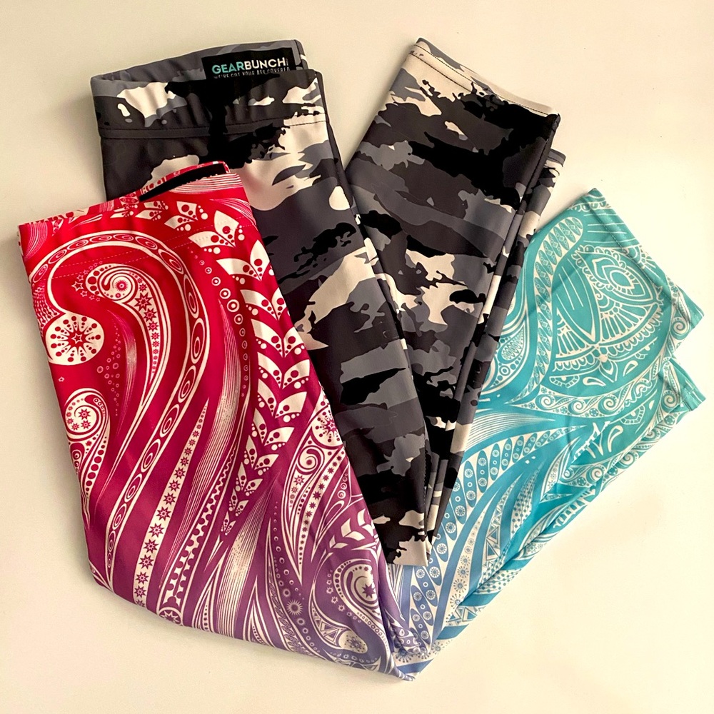 Gearbunch Women’s Capri leggings bundle Small